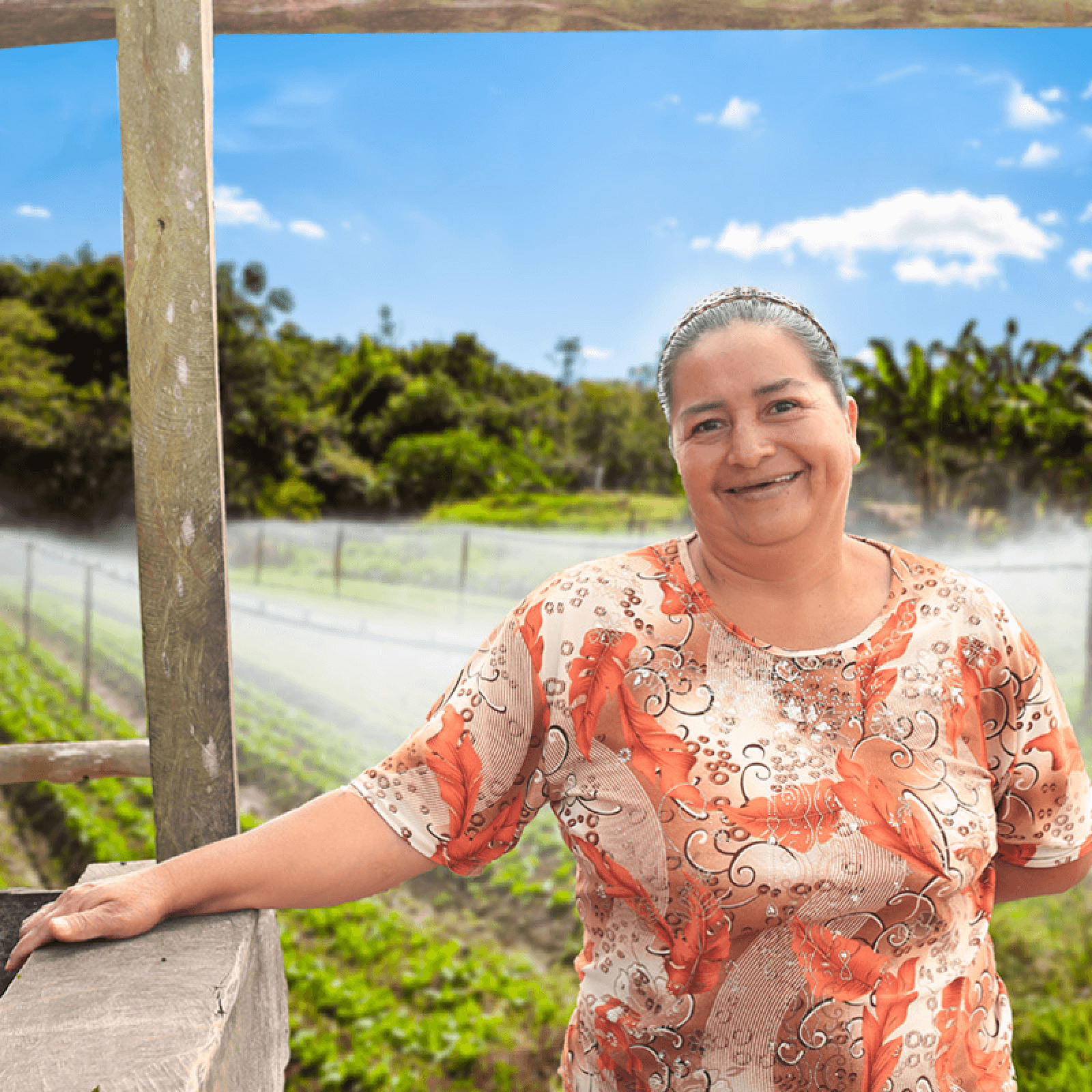 Una mujer feliz en el campo